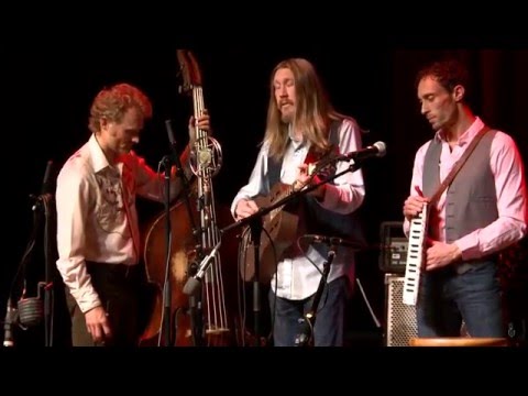 The Wood Brothers - The Muse (eTown webisode #944)