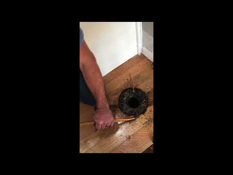 Airstream Travel Trailer toilet Flange removal