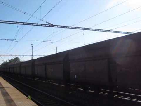 Průjezd nákladnáho vlaku + odjezd vlaku Sp 1724 Kyjovka - Staré Město u Uherského Hradiště