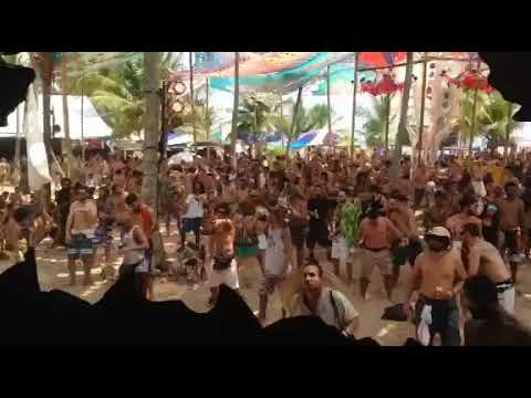 Psykia @ Universo Paralello 14 / 303 Stage NYE 2017/18