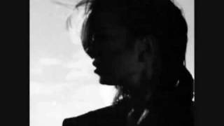 Shirley Manson-Pretty Horses