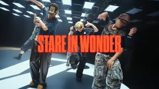 Stare in wonder