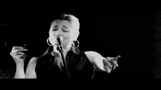 Birsen Tezer - Delikanlı