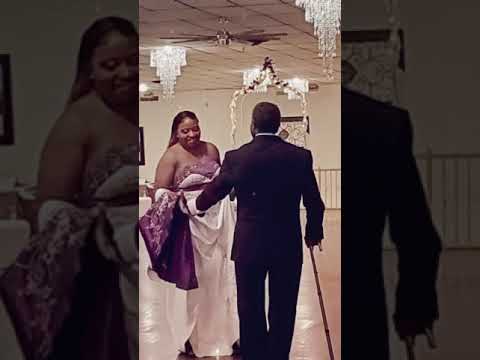 dj big Bailey records video.