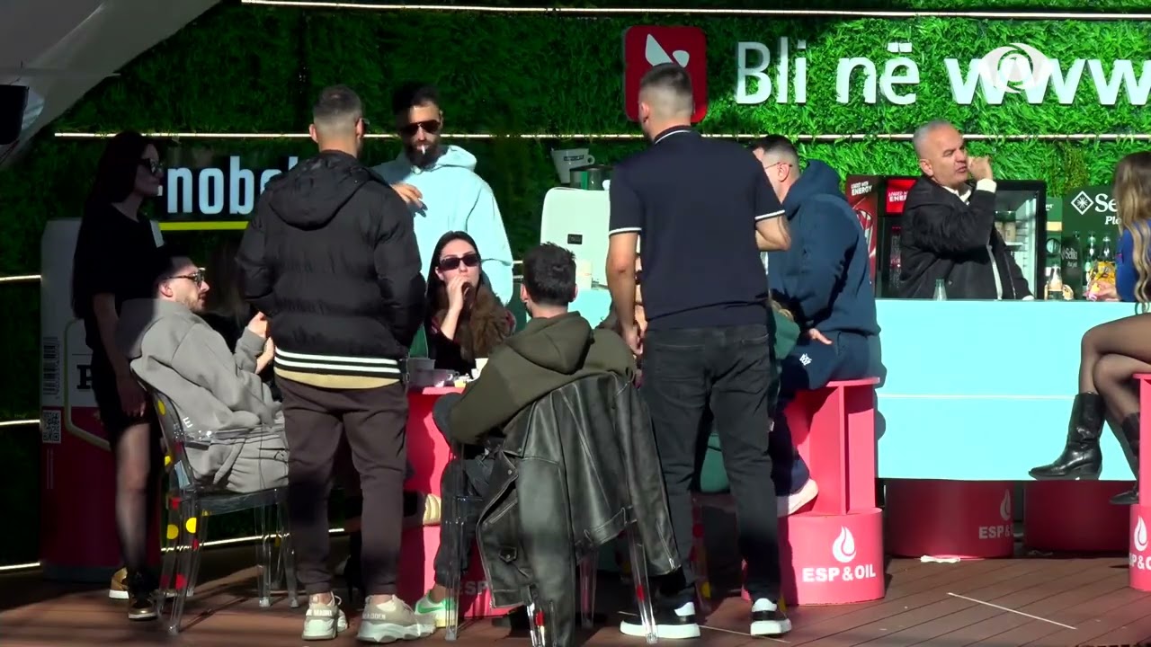 Ti pse vazhdove me mua?/ Stelina dhe Selin debatojnë me Keijsin dhe Inën