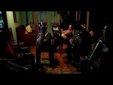 Tocata em Tamarana PR (gleba Apucaraninha) Com Jairo Soares Ednon e amigos(1)
