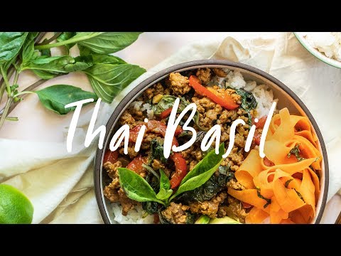 Thai CHICKEN STIR FRY - Easy Weeknight Dinner | HONEYSUCKLE