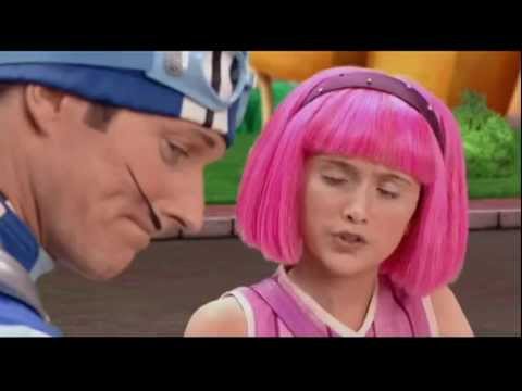 LazyTown - "Dice Lo Que Siente" Miranda! Sportacus Love Video