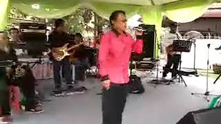 Download lagu Mencari sinar bahagia - j sham by cherish 2000 mp3