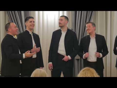 Klapa Bošket - Ruko moja što si takla