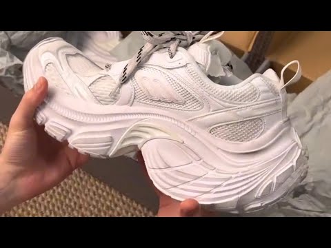 Balenciaga 6XL & 10XL