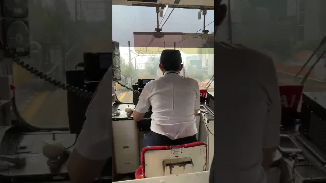 *MASINIS WANITA, Ternyata begini Pengisi Suara di Kereta KRL 😁 #PenggemarKereta #keretaapi