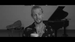 Richard Stirton - Whiskey Glass (Live)