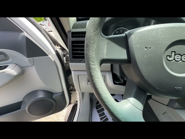 2008 JEEP LIBERTY SUV V6, 3.7 LITER SPORT UTILITY 4D