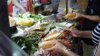 preview picture of video 'Best Banh Mi in The World (Hoi An)'