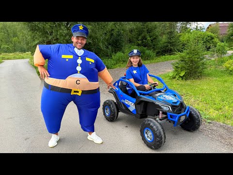 Police adventures Sofia and friends in a New Police Car