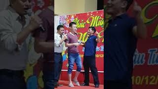 Thanh niên là thế