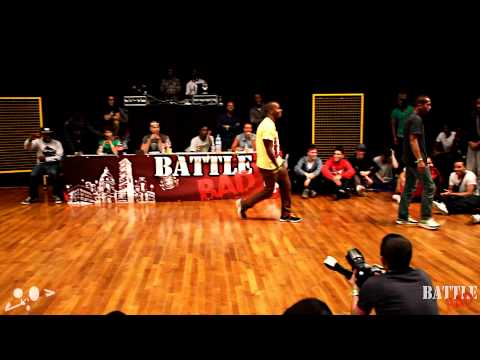 BATTLE BAD 2012 - 1/4 FINALE BREAK 1 VS 1 - QUALIF UK BBOY -  ARCHAD VS CHAKAL - HKEYFILMS