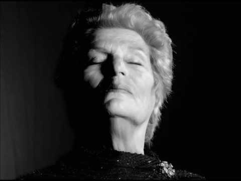 CELESTE RODRIGUES - FLOR NA TUA MÃO