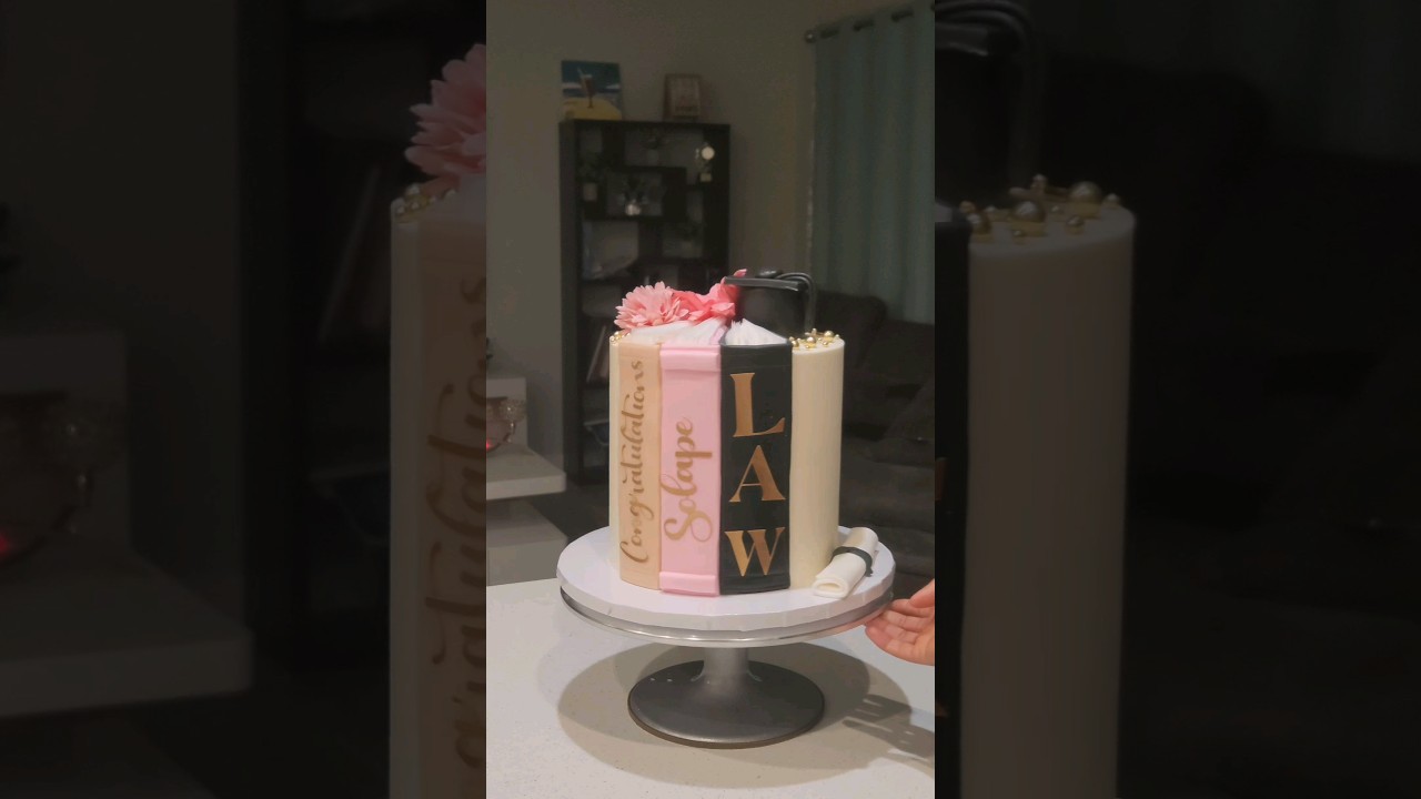 🎓 GRADUATION BOOK CAKE🎓| #cakeshorts #graduationcake #graduation #cakedecoration