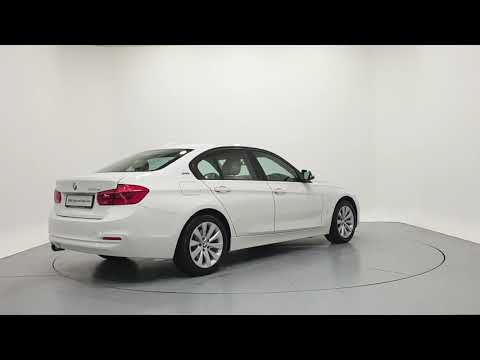 BMW 3-Series 330e SE Saloon - Image 2