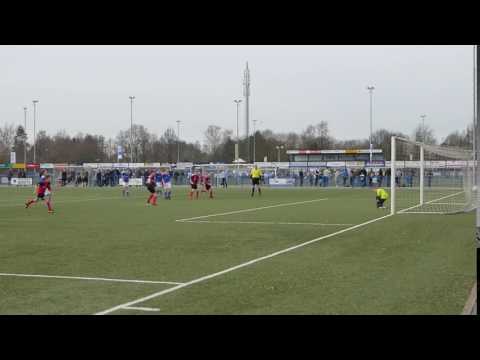 Uit tegen Woezik. Penalty Daan