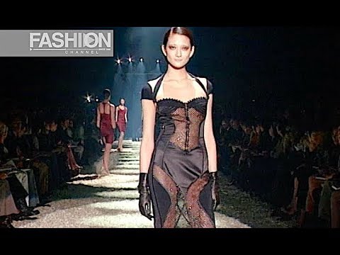 GUCCI Fall 2003 2004 Milan - Fashion Channel