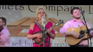 Walking My Lord Up Clavarys Hill / Rhonda Vincent and The Rage