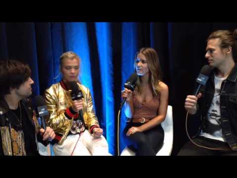 Maren Morris with The Band Perry Backstage at the ACM Awards®