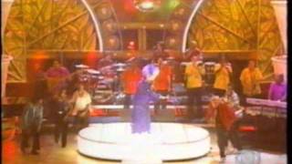 CELIA CRUZ- GRAMMY 2002 &quot; LA NEGRA TIENE TUMBAO &quot;