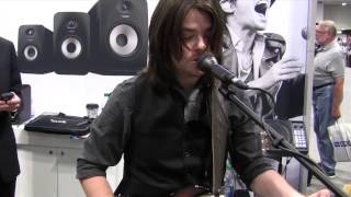 Video thumbnail for [NAMM] TC-Helicon Play Electric Pedal by Audiofanzine in English