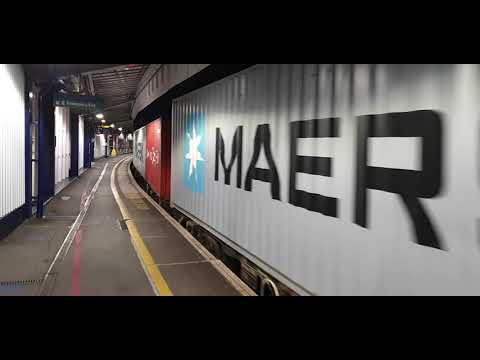 Orange 90048 + 90012 4M87 @ Manchester Piccadilly - 13.09.21