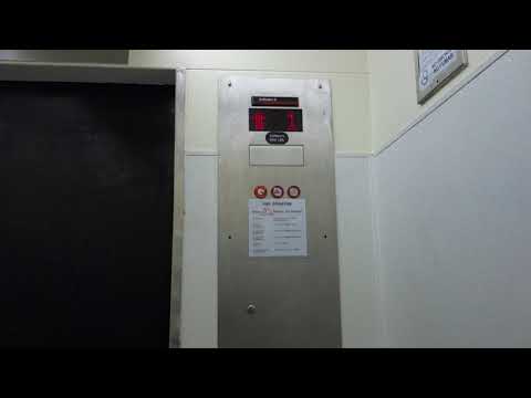 EPIC MOTOR!!!! Modded Westinghouse Traction Service Elevators at The Hyatt Regency, Sarasota, FL