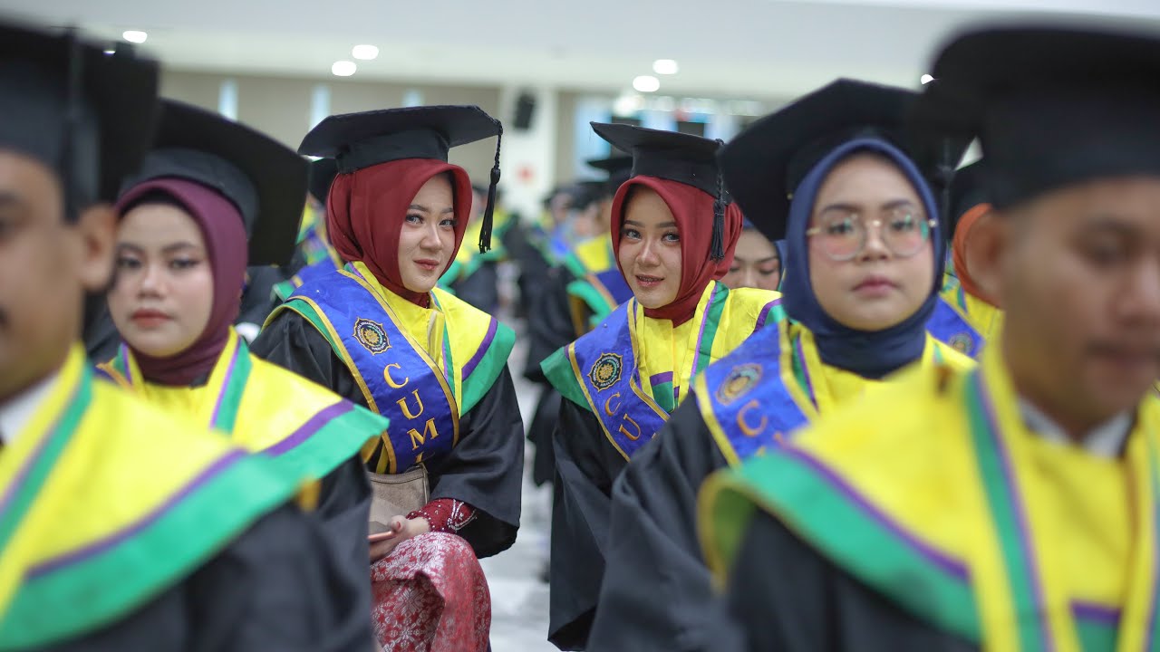 Momen Wisuda UMS