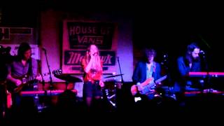 SXSW - Wild Belle-Happy Home(Live @ The House Of Vans Mohawk Austin 03-16-2013)