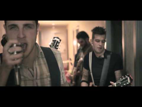 THE ROADLESS / Fake (Official Videoclip)