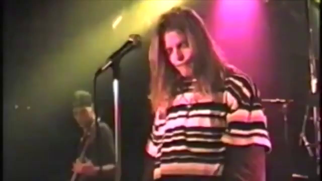 Puddle of Mudd Live at Niener’s Bar & Grill 1995