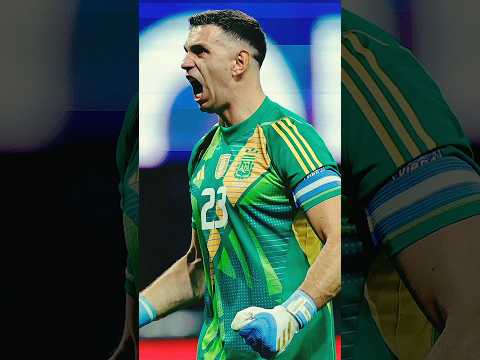 Emi Martínez impossible Save for Argentina vs Colombia #emimartinez #goalkeeper #argentina #shorts