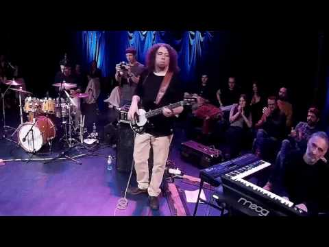 17. Rambo Amadeus & Five Winnetous - Demode