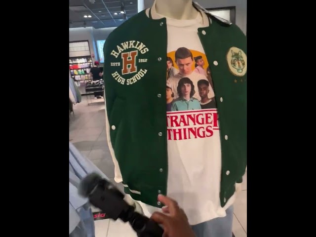 Vídeo relacionado con Stranger Things 1986 Hawkins High School Camiseta, Niñas, Gris Jaspeado, M