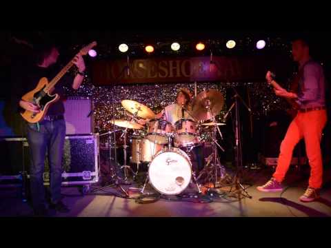 Mike Stern Trio @ Horseshoe Tavern 22/6/2015
