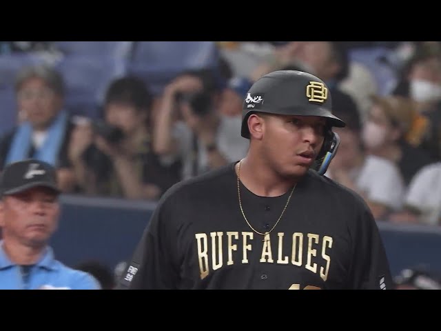 【6回裏】左中間を破る一打!! バファローズ・セデーニョのタイムリーヒットで1点を返す!!  2024年8月2日 オリックス・バファローズ 対 千葉ロッテマリーンズ