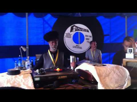 Ras Digby a longside rootikalist jako