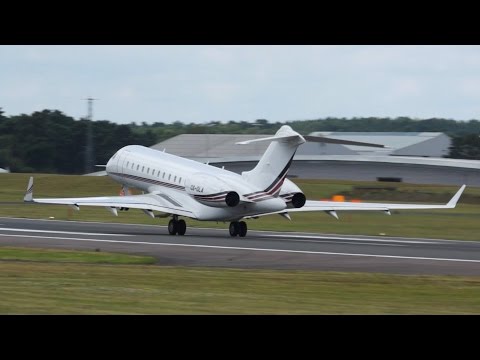 Bombardier BD-700-1A10 Global 6000 departure at Farnborough Airshow 2014 CS-GLA
