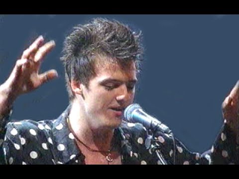 LOS RODRIGUEZ & COQUE MALLA - Mucho mejor (Hace calor, directo 1995)