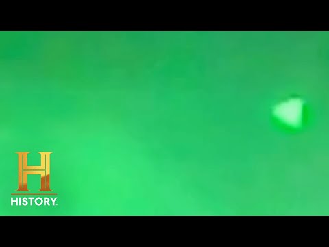 *ACTUAL UFO FOOTAGE* Naval Ships Swarmed by UFOS | Ancient Aliens | #Shorts | History