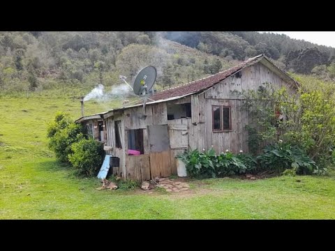 ELE É UM SHOW DE PESSOA E VIVE NO SITIO