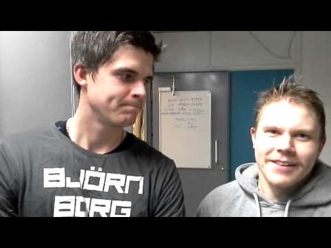 Jani Virtanen ja Verner Lauttia Kiekkohait-ottelun jälkeen