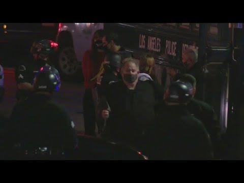 Day 2 Echo Park protest: LAPD making arrests after activists reject plan to clear homeless encampmen