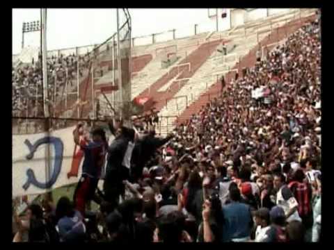 "Sin el ciclón no se vivir. Increible fiesta de la gloriosa a pesar del resultado." Barra: La Gloriosa Butteler &bull; Club: San Lorenzo &bull; País: Argentina